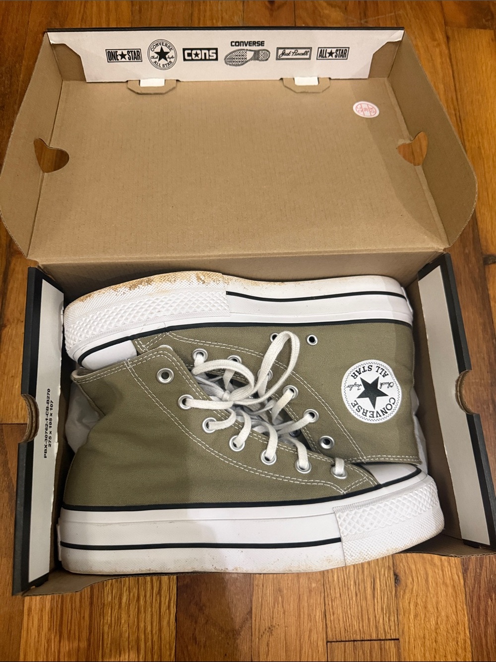 Moss green converse